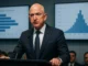 Bezos Calls for Zero Income Taxes on Lower Earners